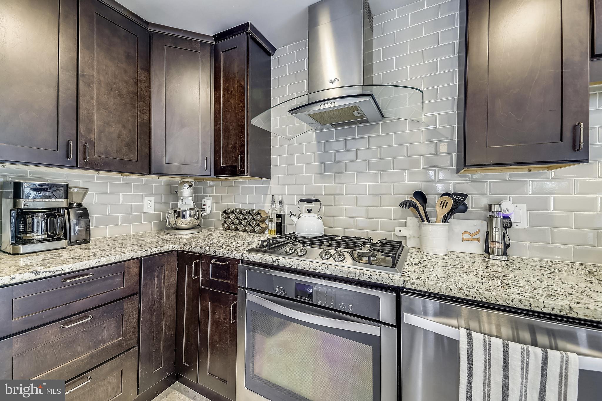7903 Highpoint Road Parkville, MD 21234 - Photo 5 of 54 Updated Kitchen -