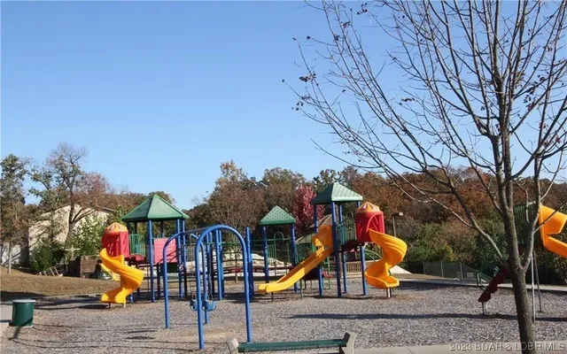 $4,000 | 970 Bobcat Lane, Four Seasons, MO 65049