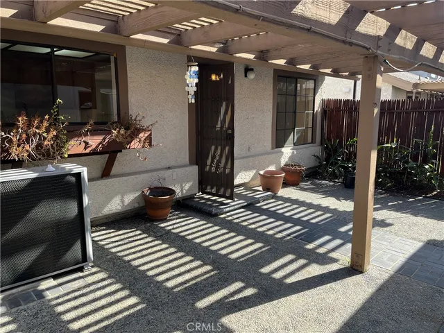 $2,900 | 537 South College Avenue, Claremont, CA 91711