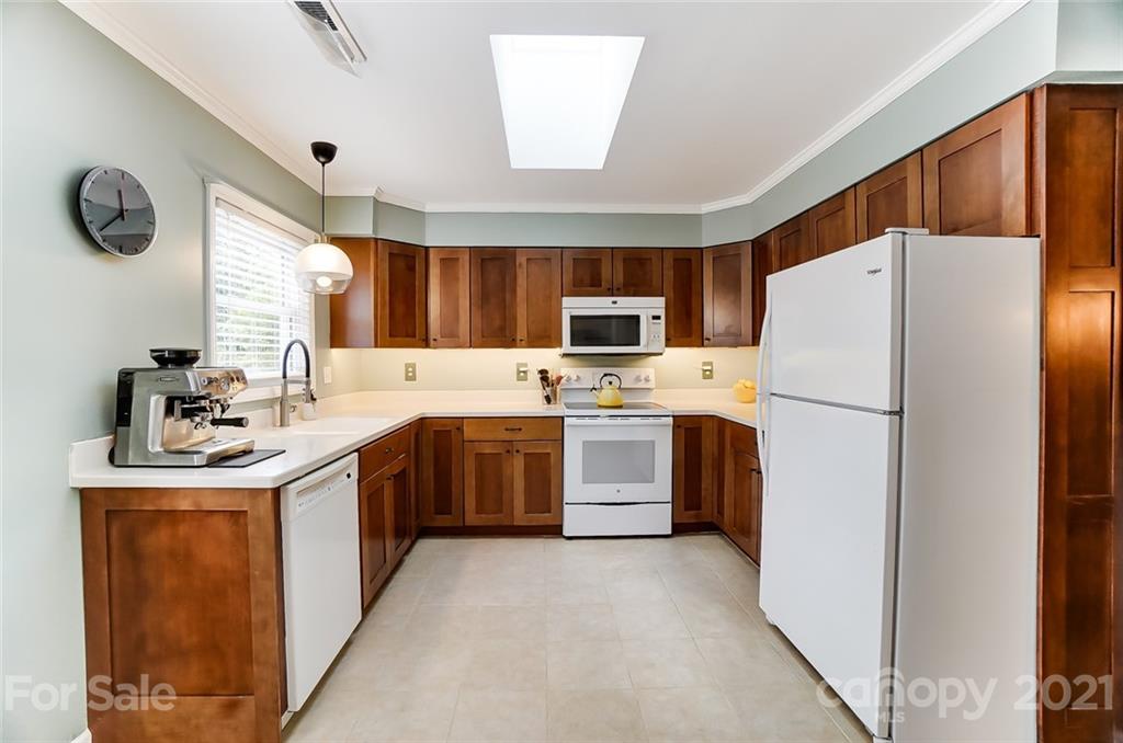 2085 Marquesas Avenue Tega Cay, SC 29708 - Photo 8 of 48 Gallery Image 8