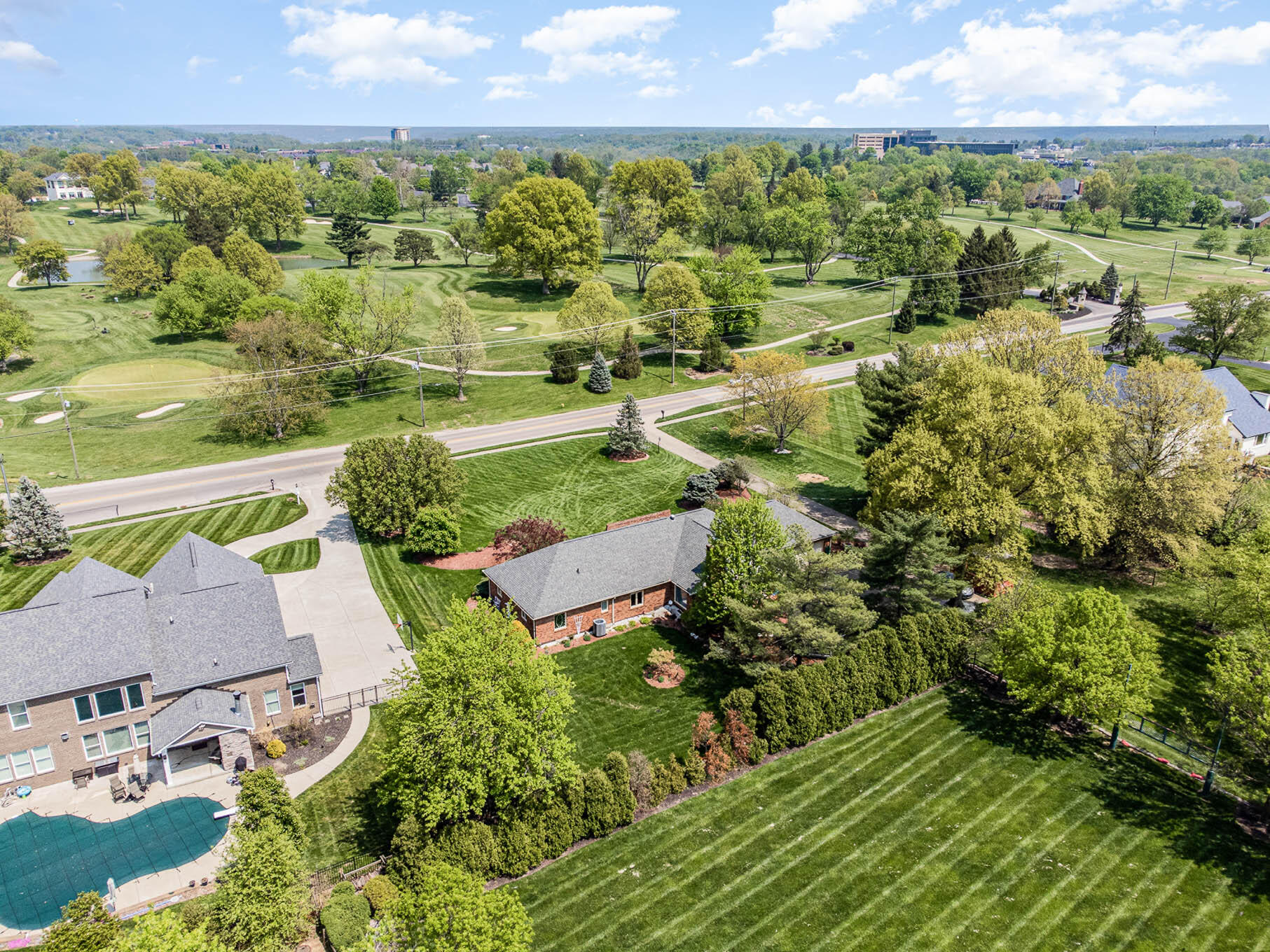 215 Dudley Road Fort Mitchell, KY 41017 - Photo 7 of 39