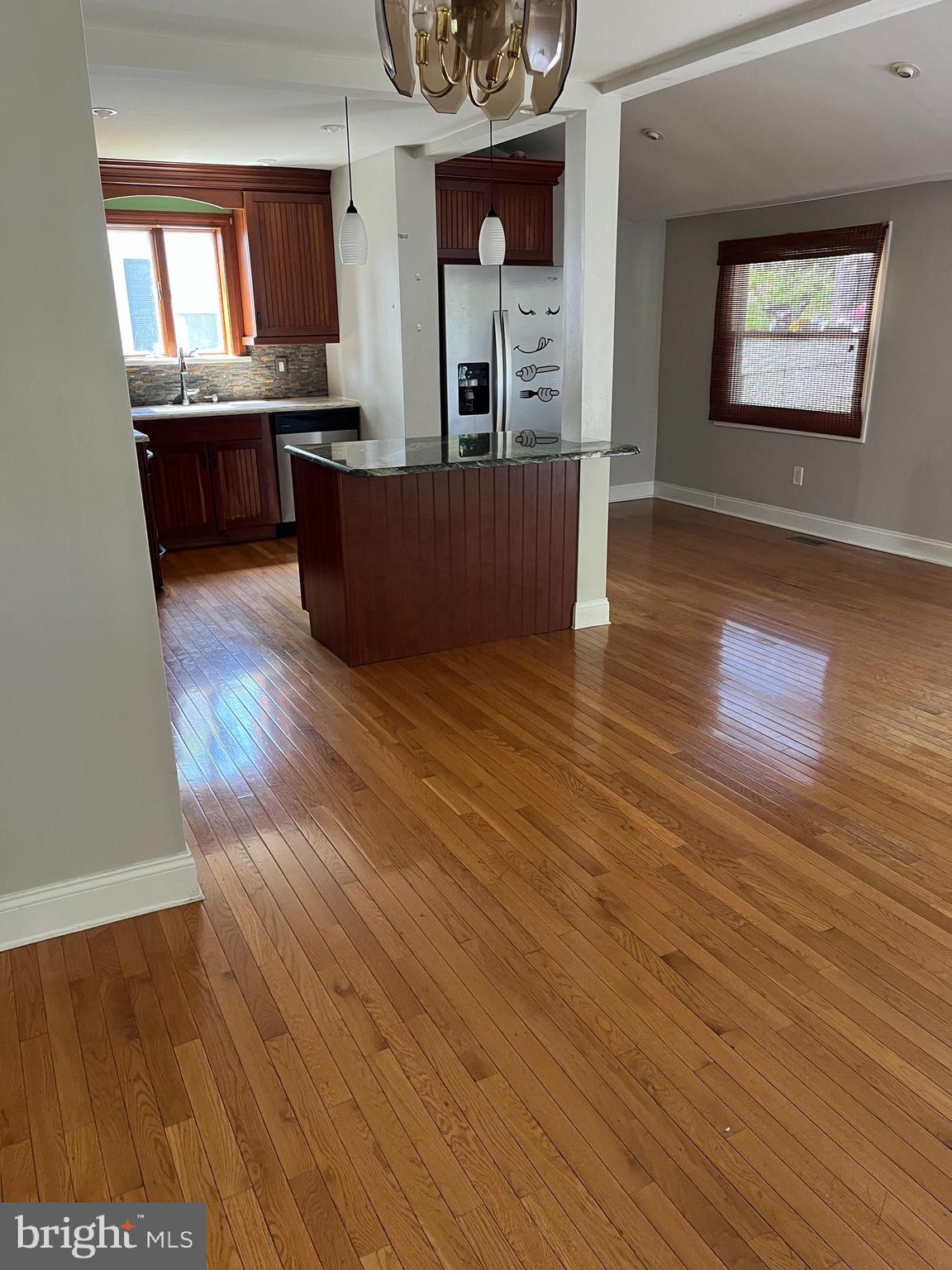 114 South Bishop Avenue Springfield, PA 19064 - Photo 5 of 20 a living room with furniture and a wooden floor
