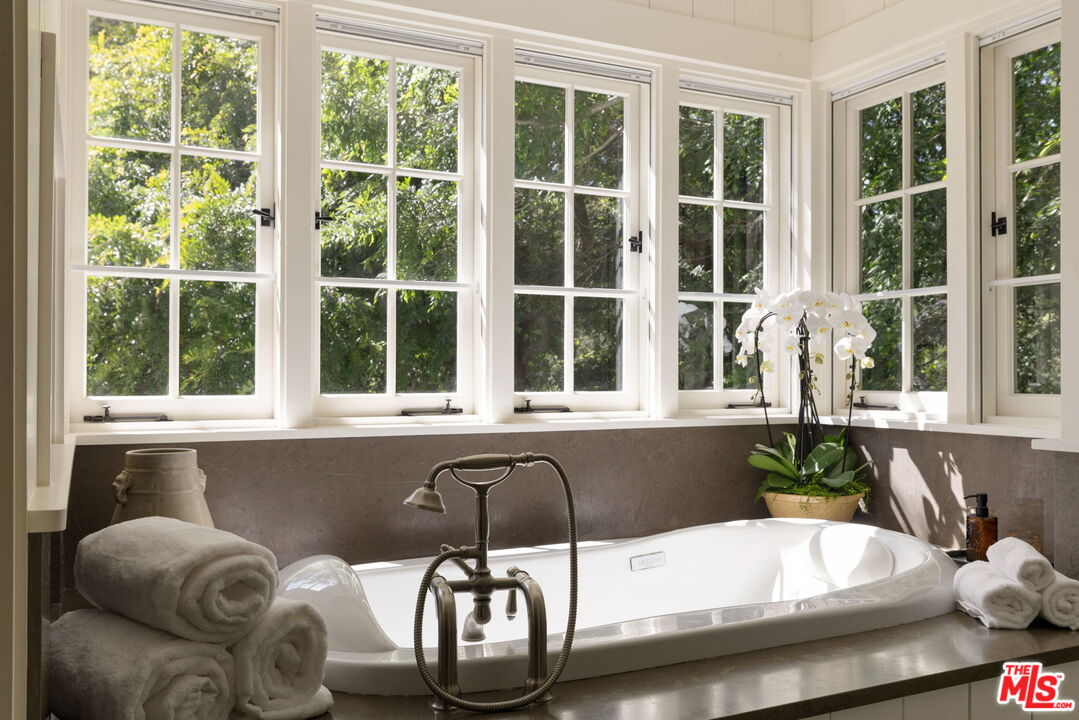 1900 Old Ranch Road Los Angeles, CA 90049 - Photo 31 of 47 Gallery Image 31