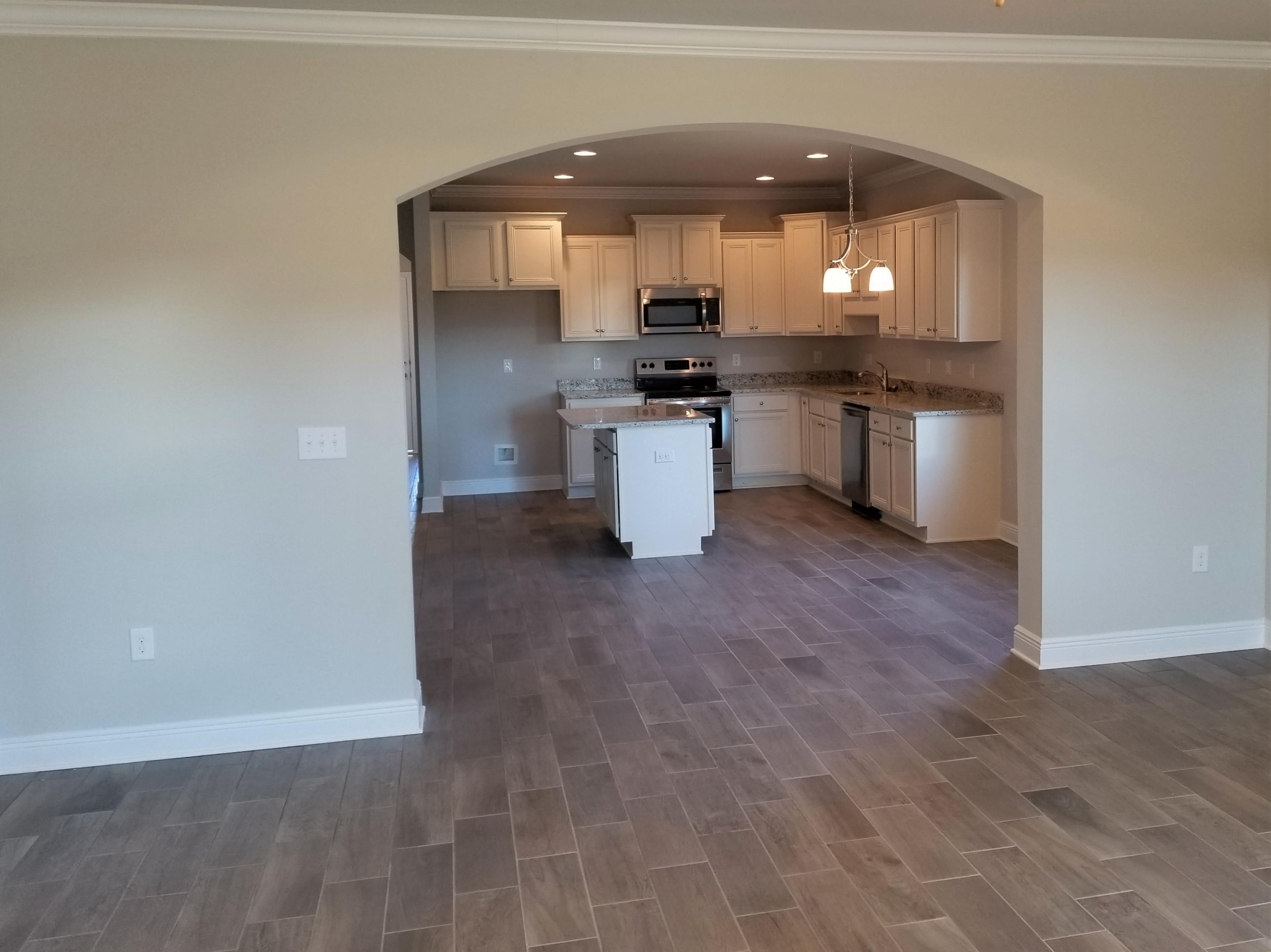 258 Lottie Loop Freeport, FL 32439 - Photo 7 of 49 Gallery Image 7