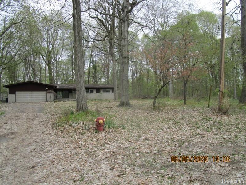 32595 Shady Ridge Drive Farmington Hills, MI 48336 - Photo 3 of 11