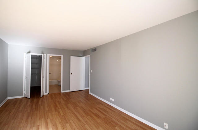 6033 North Sheridan Road, Unit 31G Chicago, IL 60660 - Photo 8 of 23