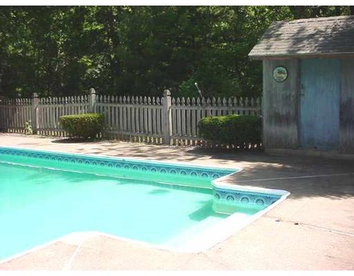 16 Tadmuck Road Westford, MA 01886 - Photo 15 of 17 Gallery Image 15