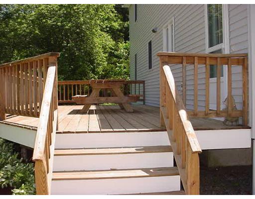 16 Tadmuck Road Westford, MA 01886 - Photo 3 of 17 Gallery Image 3