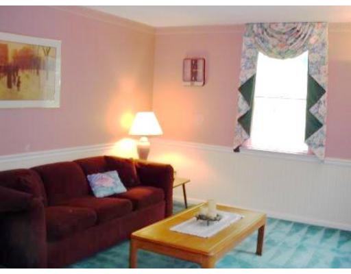 16 Tadmuck Road Westford, MA 01886 - Photo 7 of 17 Gallery Image 7