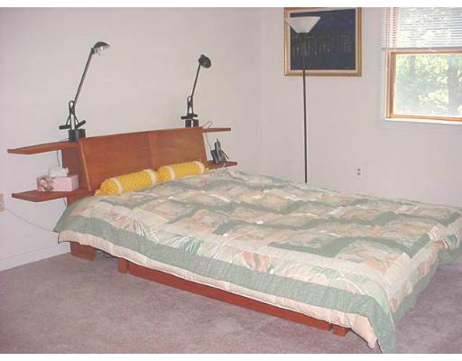 16 Tadmuck Road Westford, MA 01886 - Photo 9 of 17 Gallery Image 9