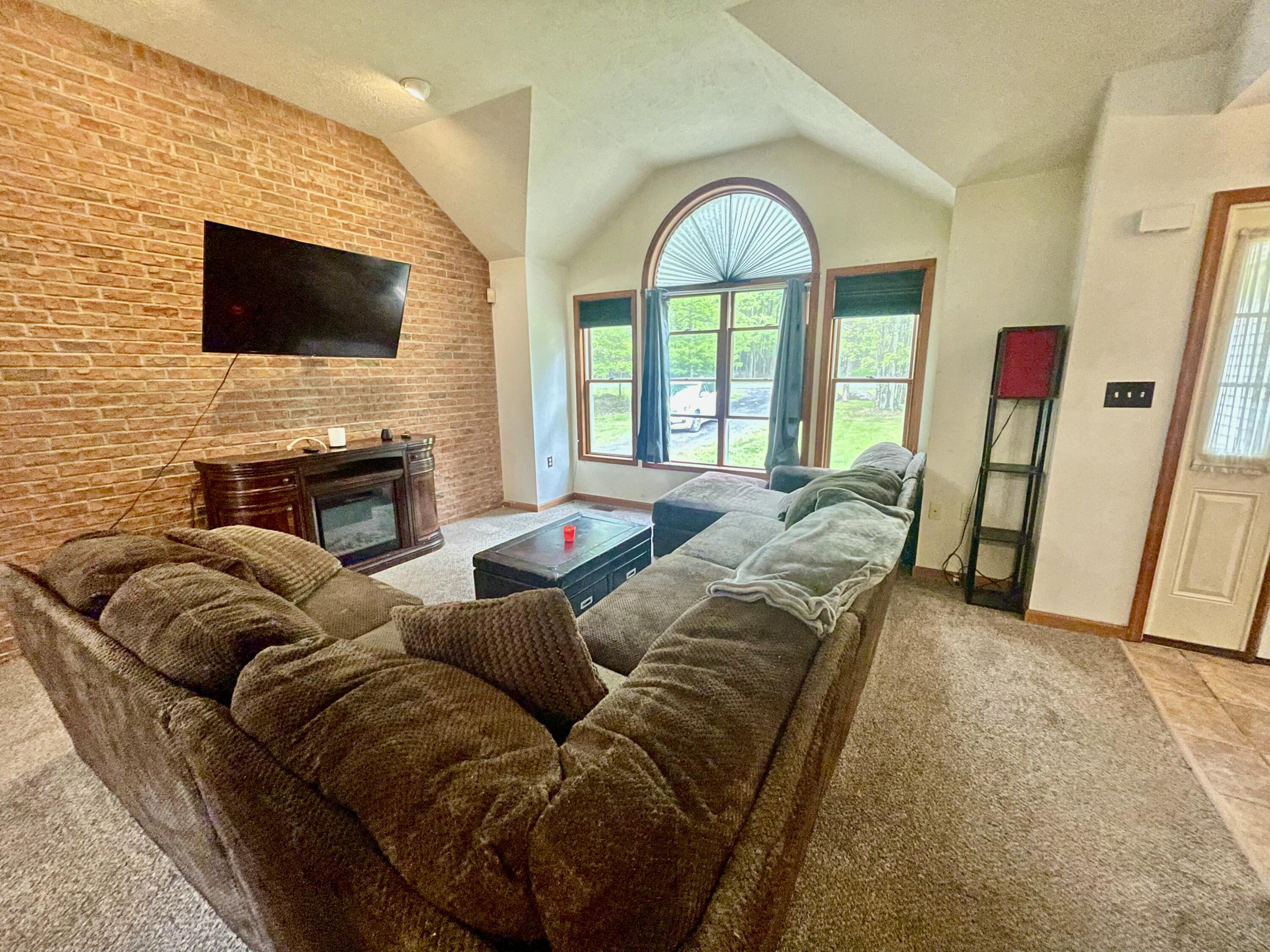 350 Brier Crest Road Blakeslee, PA 18610 - Photo 12 of 21 350 Brier Crest Rd -11