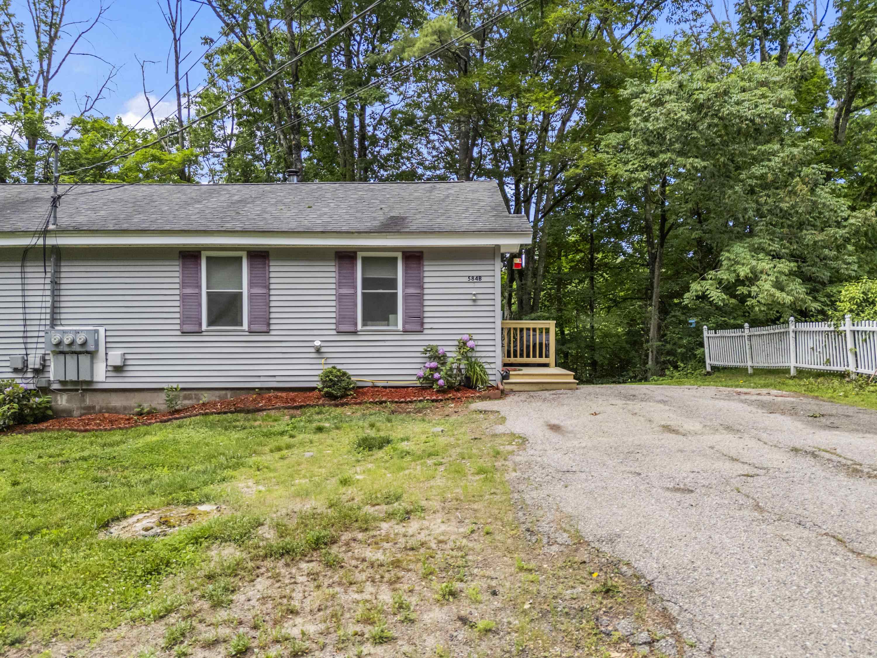 584 Chestnut Hill Road Farmington, NH 03835 - Photo 2 of 53