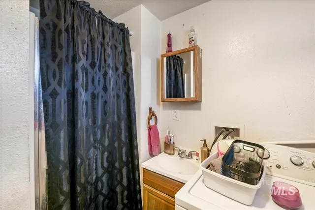 $280,000 | 121 7th Avenue South, Unit A & B, Buhl, ID 83316