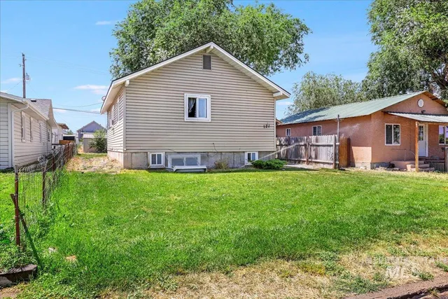 $280,000 | 121 7th Avenue South, Unit A & B, Buhl, ID 83316