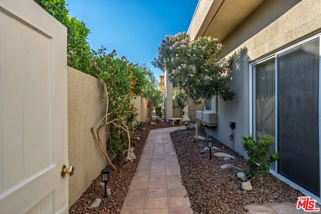 $605,000 | 31 Pebble Beach Drive, Rancho Mirage, CA 92270