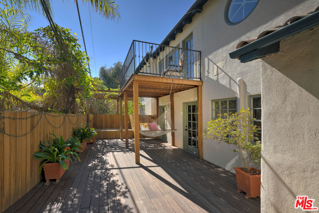 1488 North Kings Road Los Angeles, CA 90069 - Photo 41 of 53 a view of a house with backyard and sitting area