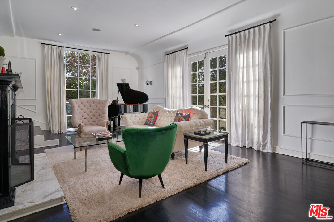 1488 North Kings Road Los Angeles, CA 90069 - Photo 8 of 53 a living room with furniture and a window