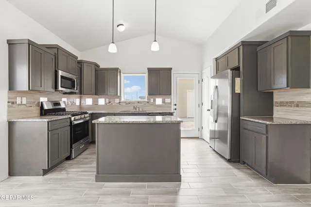 $289,950 | 14372 Nick Drahos Lane, Horizon City, TX 79928