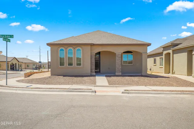 $289,950 | 14372 Nick Drahos Lane, Horizon City, TX 79928