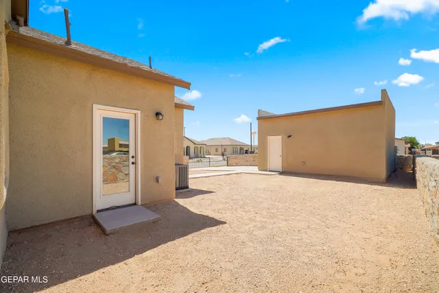 $289,950 | 14372 Nick Drahos Lane, Horizon City, TX 79928