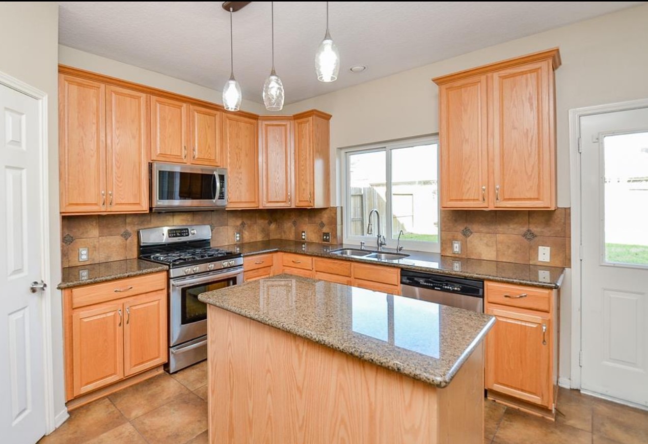 19634 Azalea Brook Way Houston, TX 77084 - Photo 8 of 19