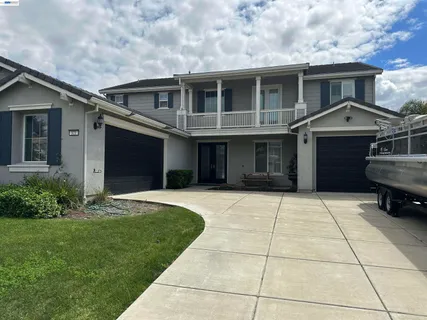 $899,000 | 321 Myrtle Lane, Oakley, CA 94561