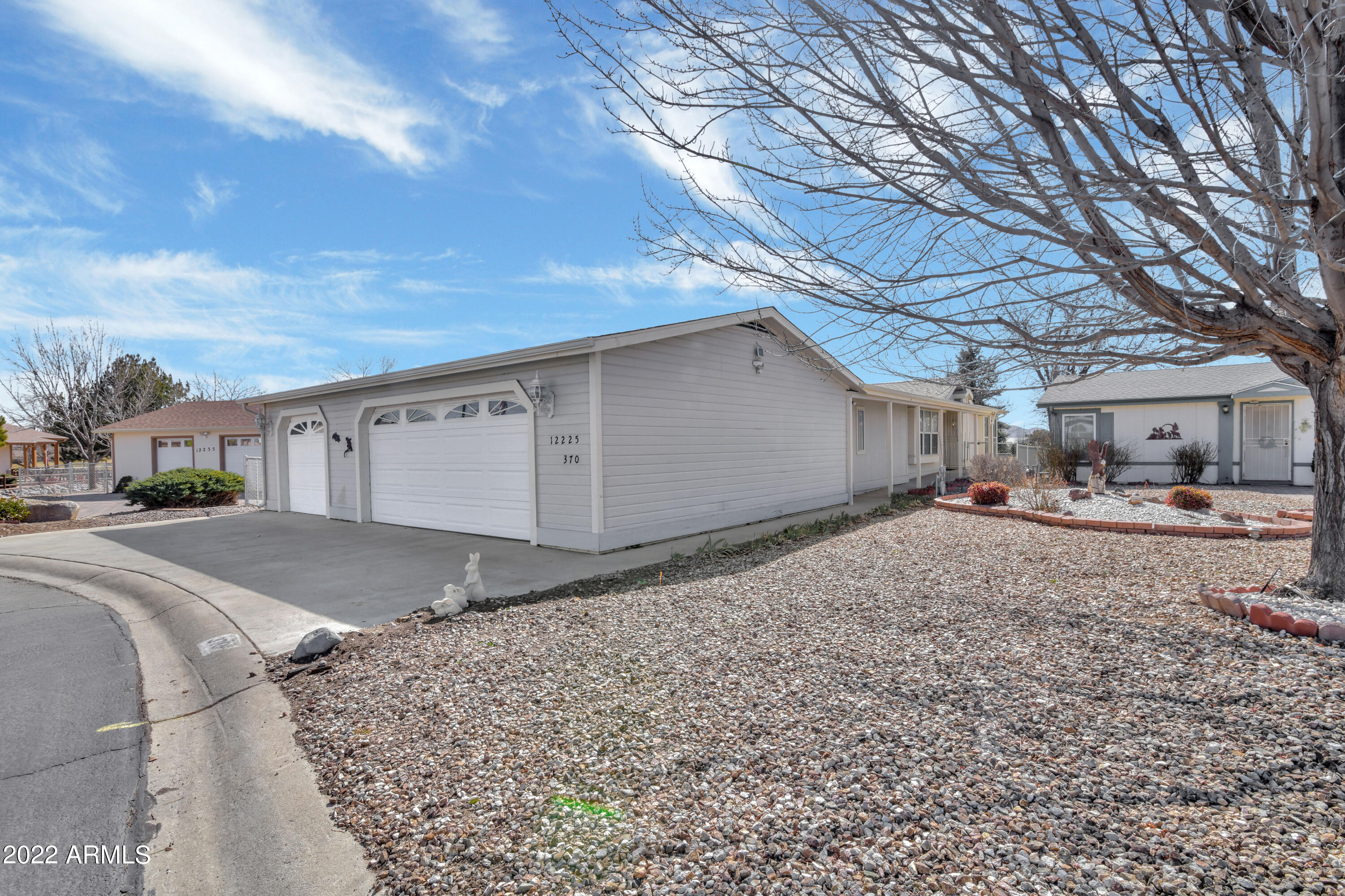 12225 East Obsidian Loop Road Dewey, AZ 86327 - Photo 1 of 39 00 Garage