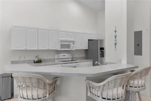$377,500 | 285 Cays Drive, Unit 2309, Naples, FL 34114