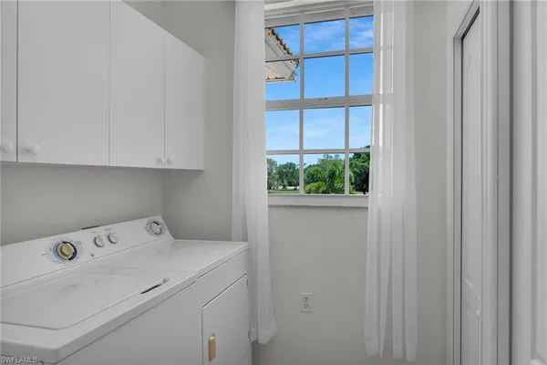 $377,500 | 285 Cays Drive, Unit 2309, Naples, FL 34114
