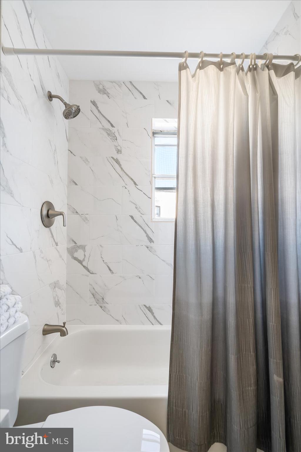 2658 Harford Road Baltimore, MD 21218 - Photo 11 of 20