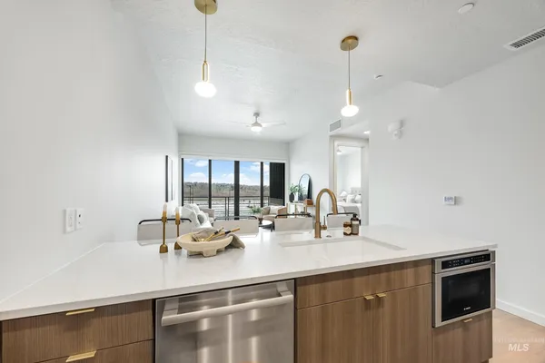 $389,900 | 4340 East Haystack Street, Unit 210, Boise, ID 83716