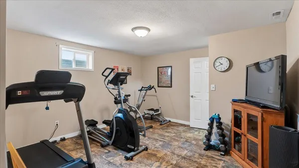 $325,000 | 815 East Beacon Avenue, Spokane, WA 99208