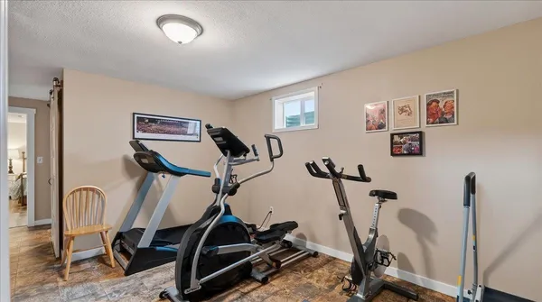 $325,000 | 815 East Beacon Avenue, Spokane, WA 99208