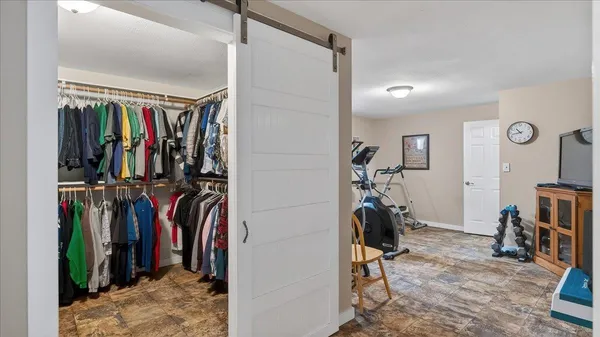 $325,000 | 815 East Beacon Avenue, Spokane, WA 99208