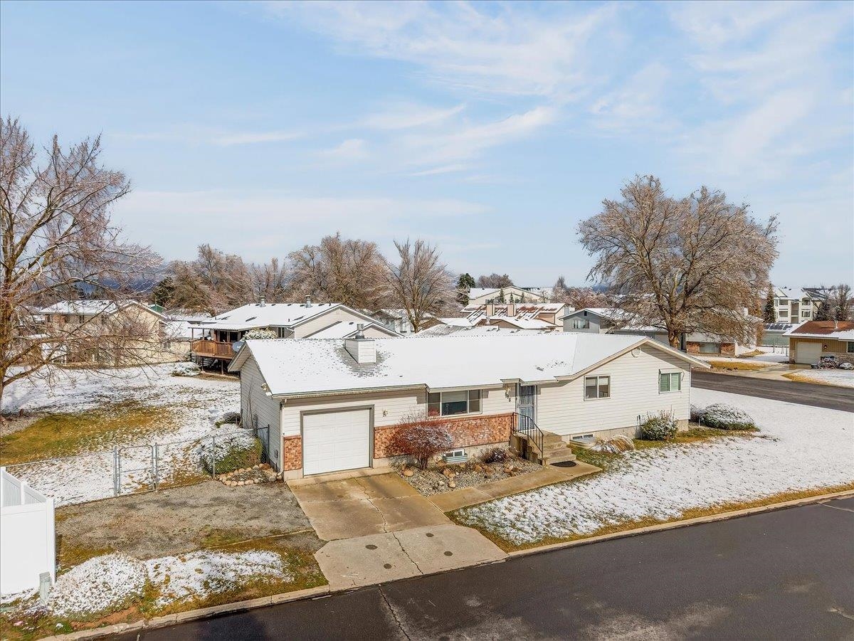 815 East Beacon Avenue Spokane, WA 99208 - Photo 3 of 42