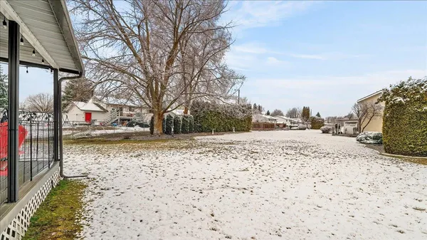 $325,000 | 815 East Beacon Avenue, Spokane, WA 99208