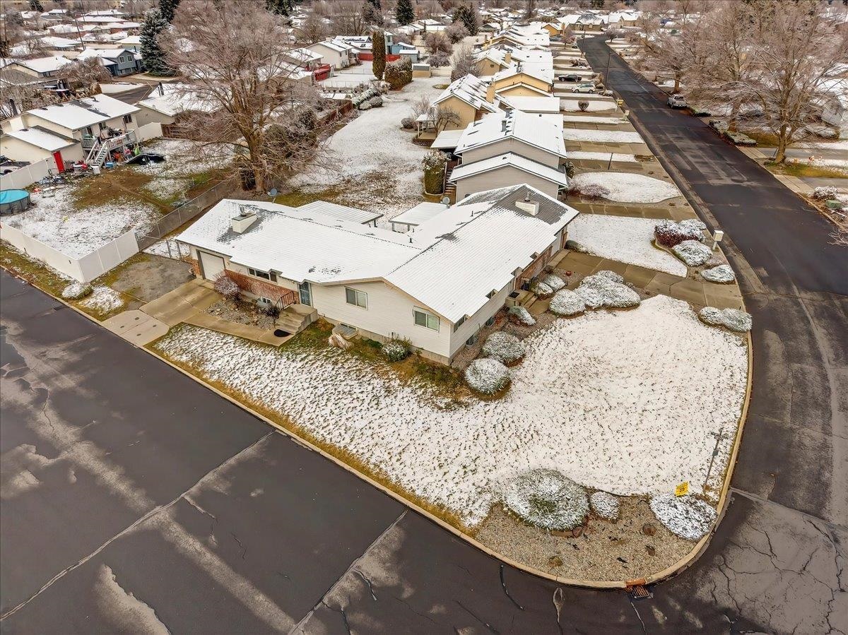 815 East Beacon Avenue Spokane, WA 99208 - Photo 5 of 42