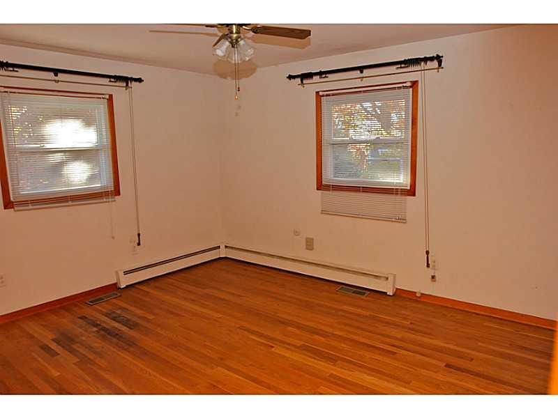 667 Weber Road Greenfield, IN 46140 - Photo 7 of 10 Gallery Image 7