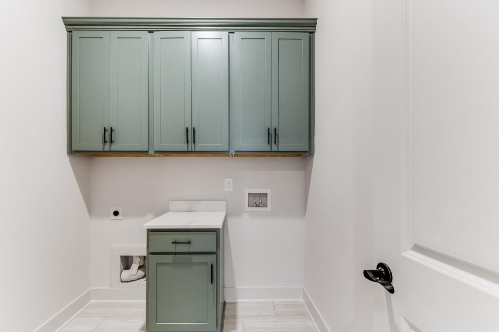 62 Ridgewood Creek Path Dallas, GA 30157 - Photo 14 of 31 a view of cabinets