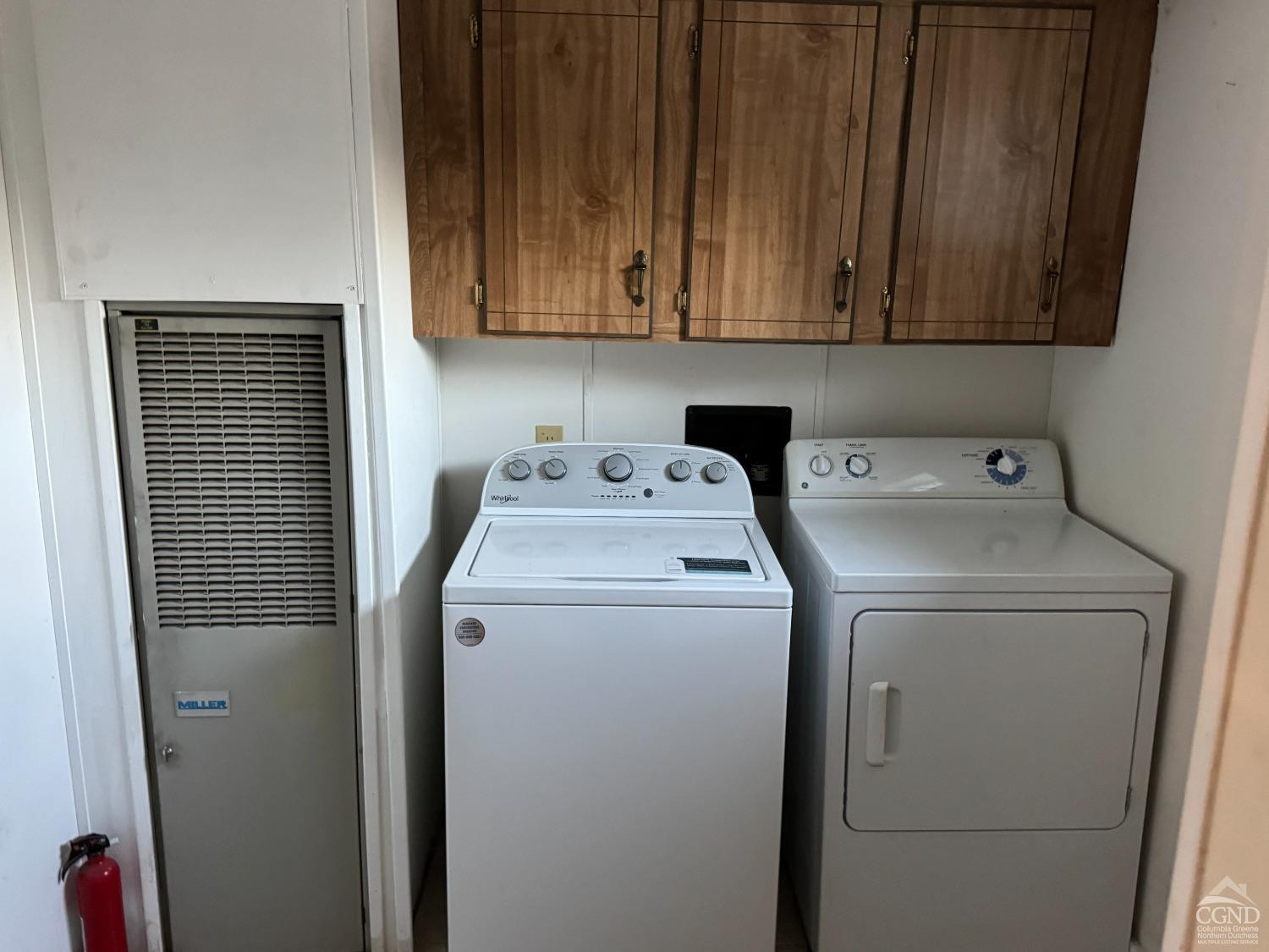 1406 Rte 31 Germantown, NY 12526 - Photo 7 of 25 a utility room with dryer and washer