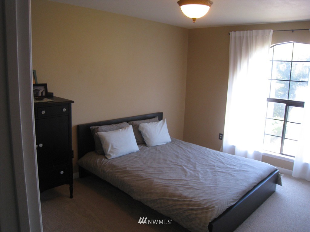 1123 South 27th Place Renton, WA 98055 - Photo 14 of 15
