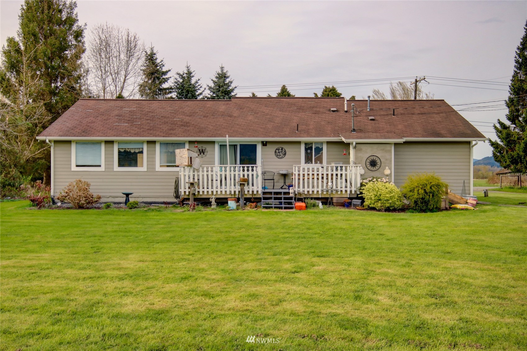 25512 Minkler Road Sedro-Woolley, WA 98284 - Photo 4 of 26 Gallery Image 4