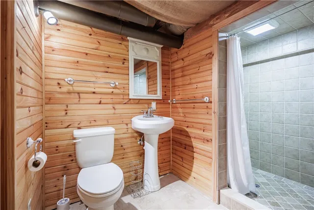 $1,400 | 590 Titus Avenue, Irondequoit, NY 14617