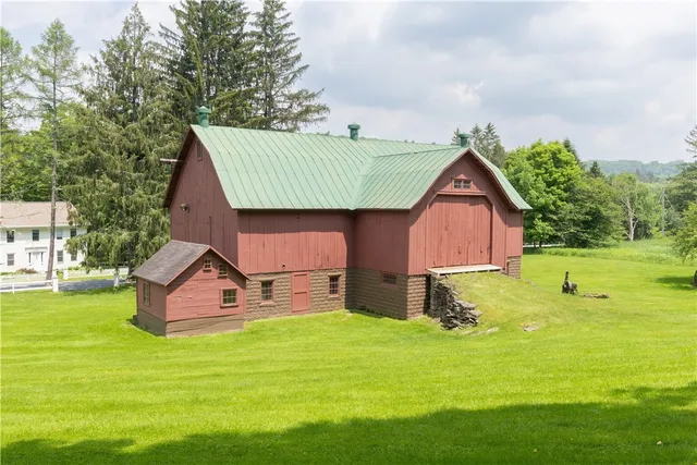$995,000 | 6806 County Highway, Meredith, NY 13753
