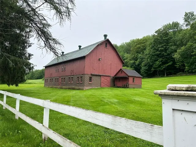 $995,000 | 6806 County Highway, Meredith, NY 13753