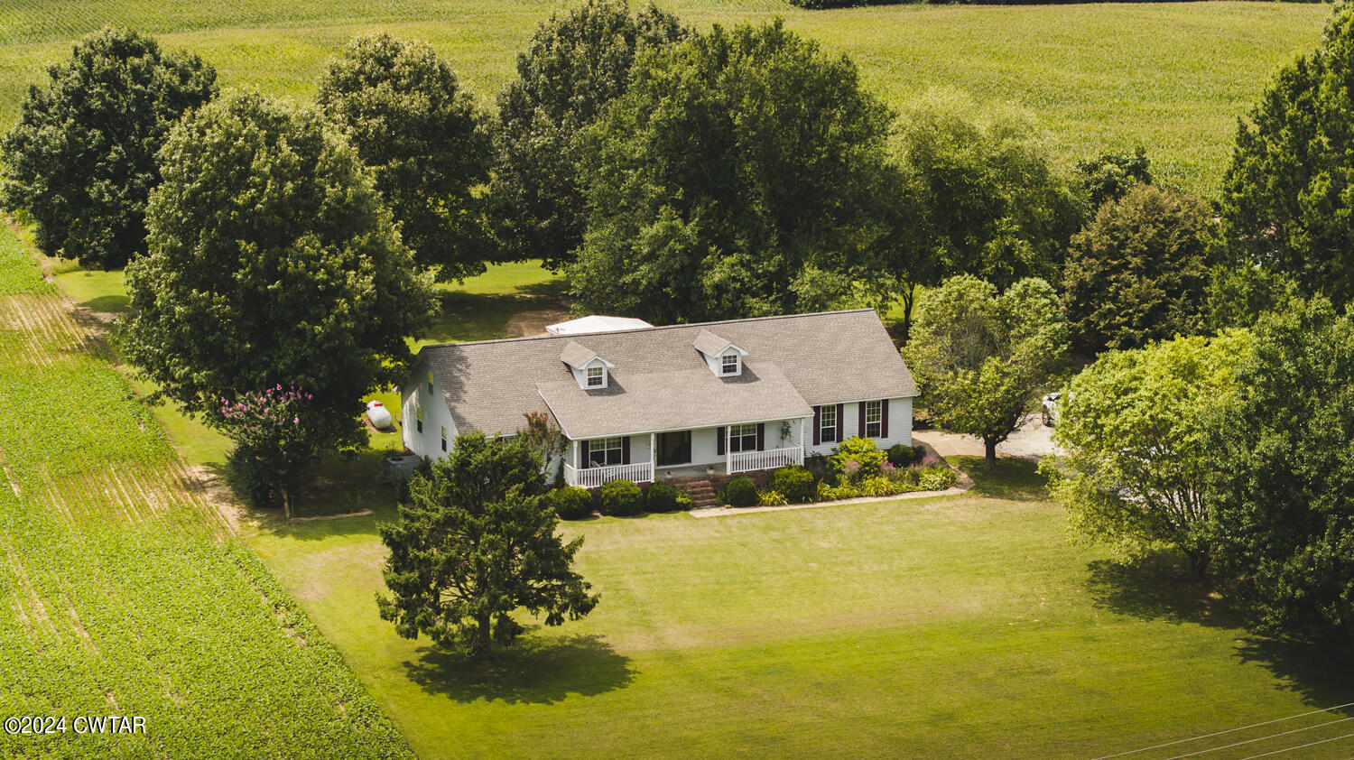 826 Old Salem Road Martin, TN 38237 - Photo 3 of 43 a view of a house with a yard