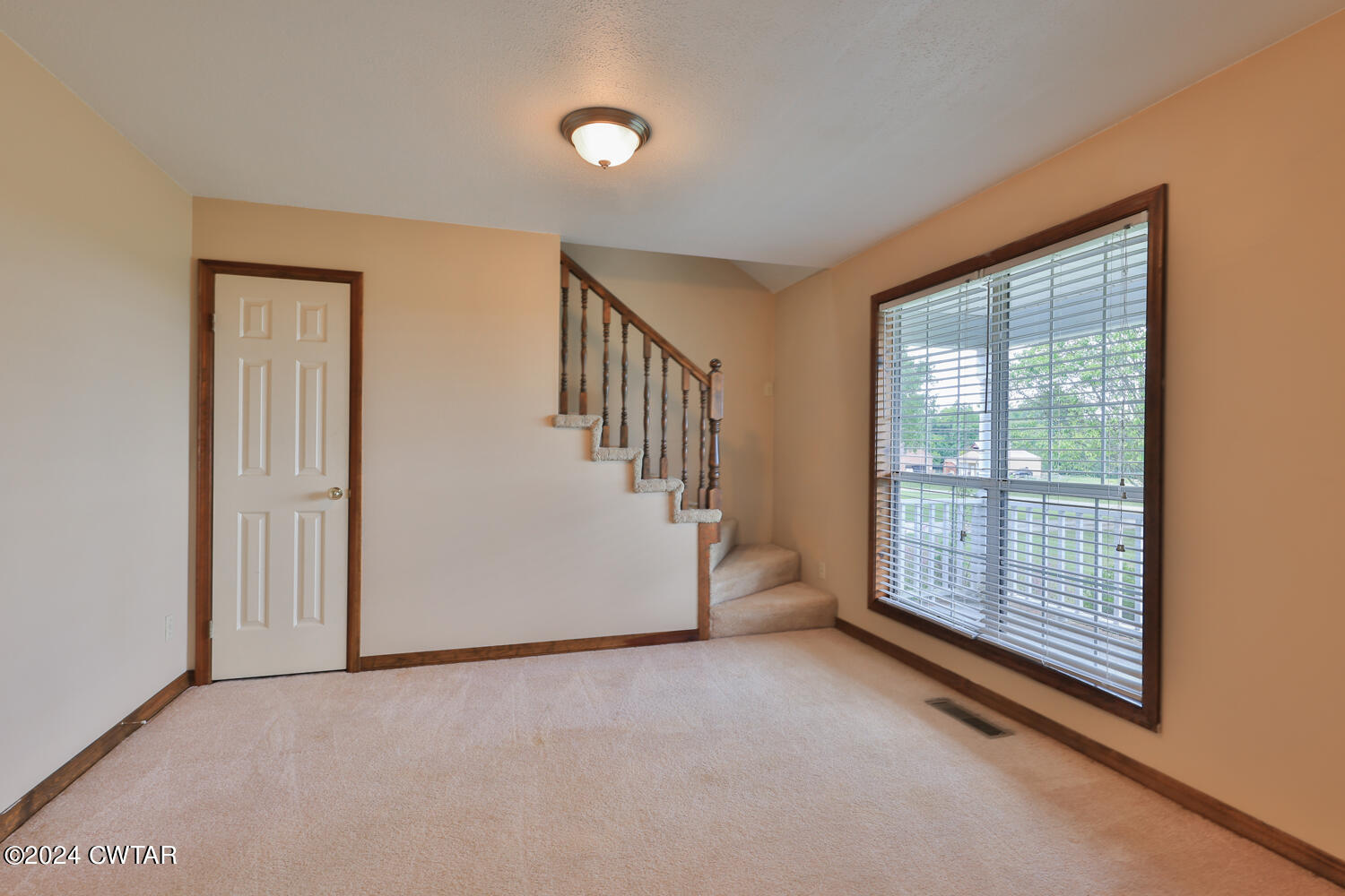 826 Old Salem Road Martin, TN 38237 - Photo 31 of 43 a view of an empty room with windows