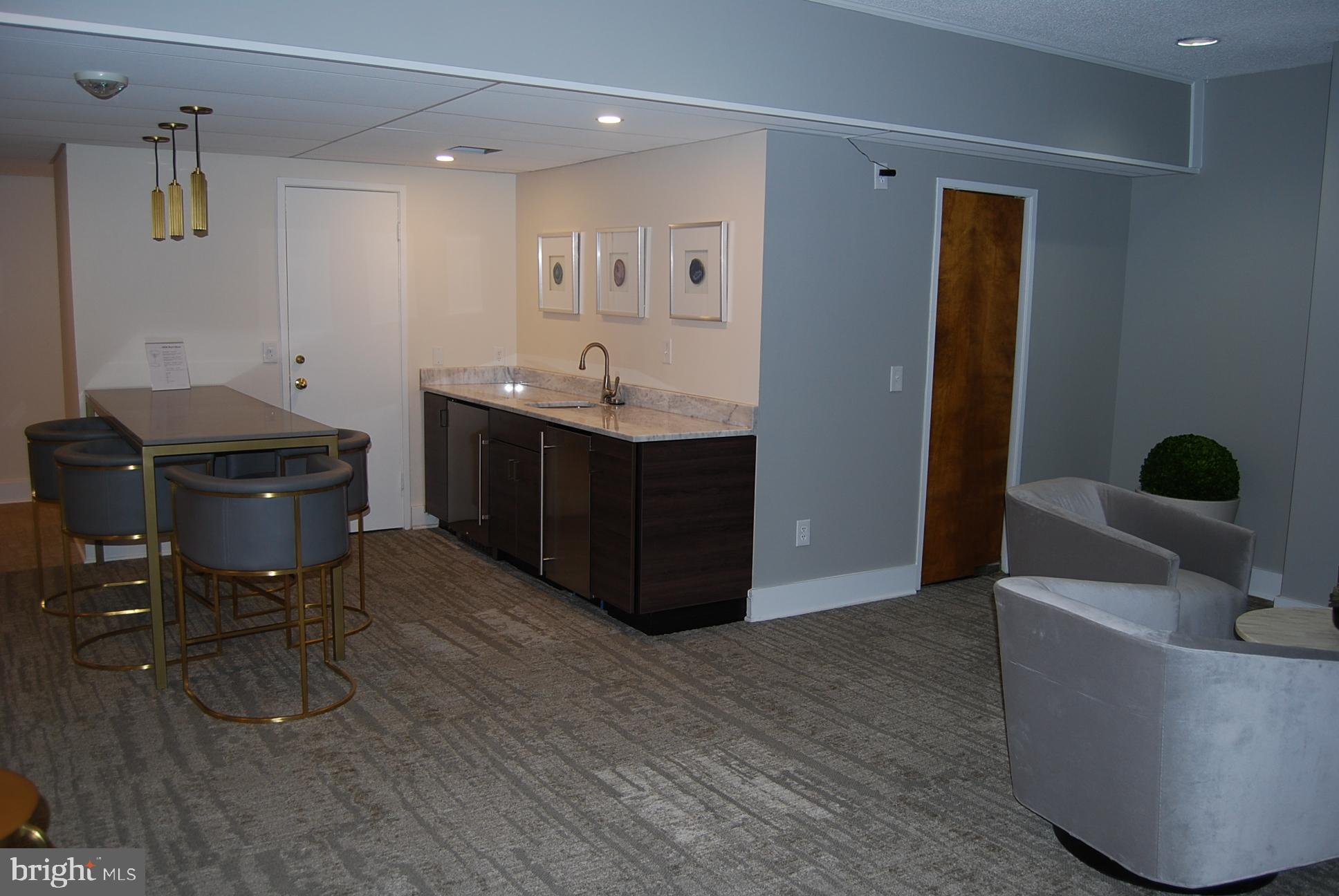 6101 Edsall Road, Unit 401 Alexandria, VA 22304 - Photo 26 of 32 Party/Social Area