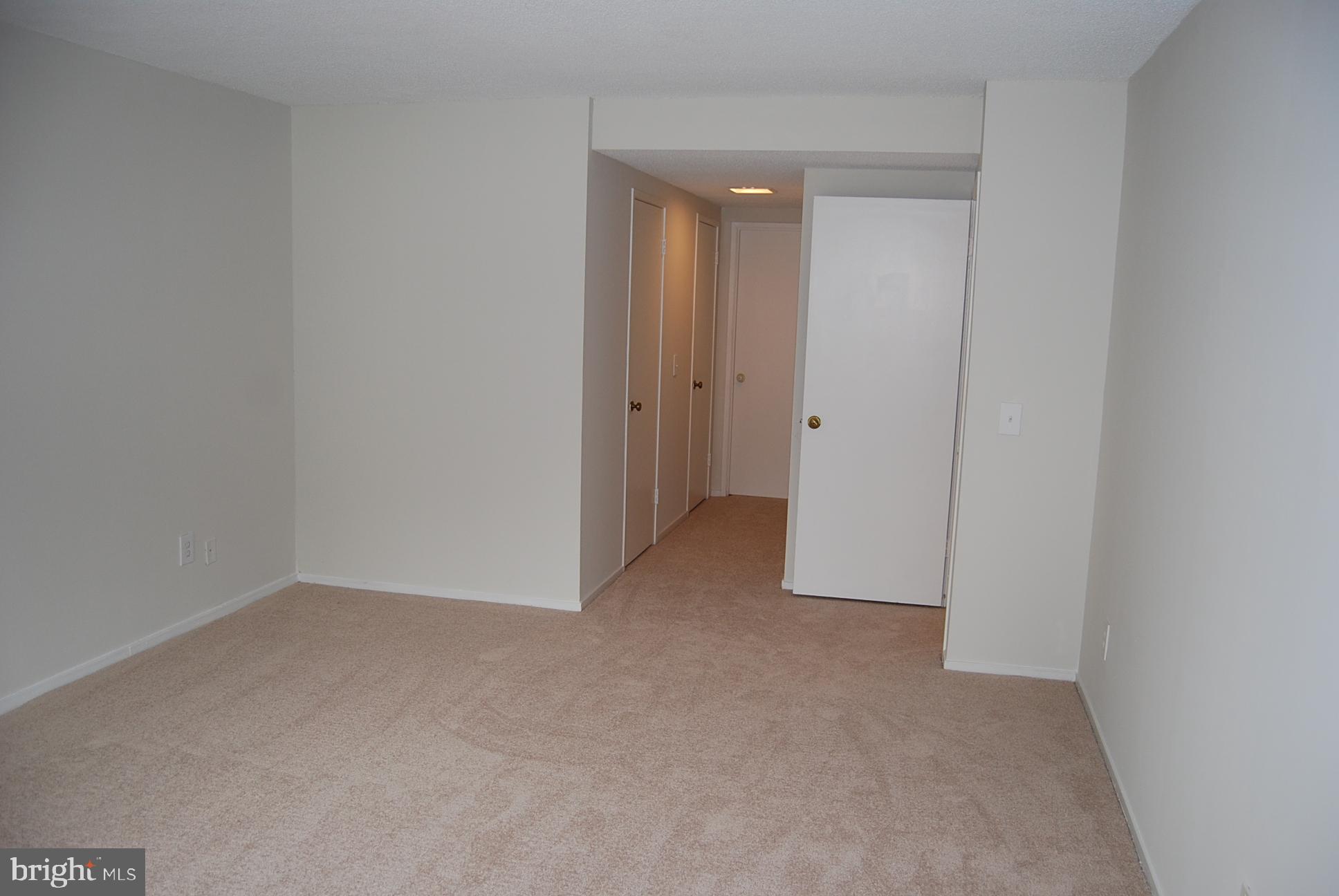 6101 Edsall Road, Unit 401 Alexandria, VA 22304 - Photo 9 of 32 Master Bedroom