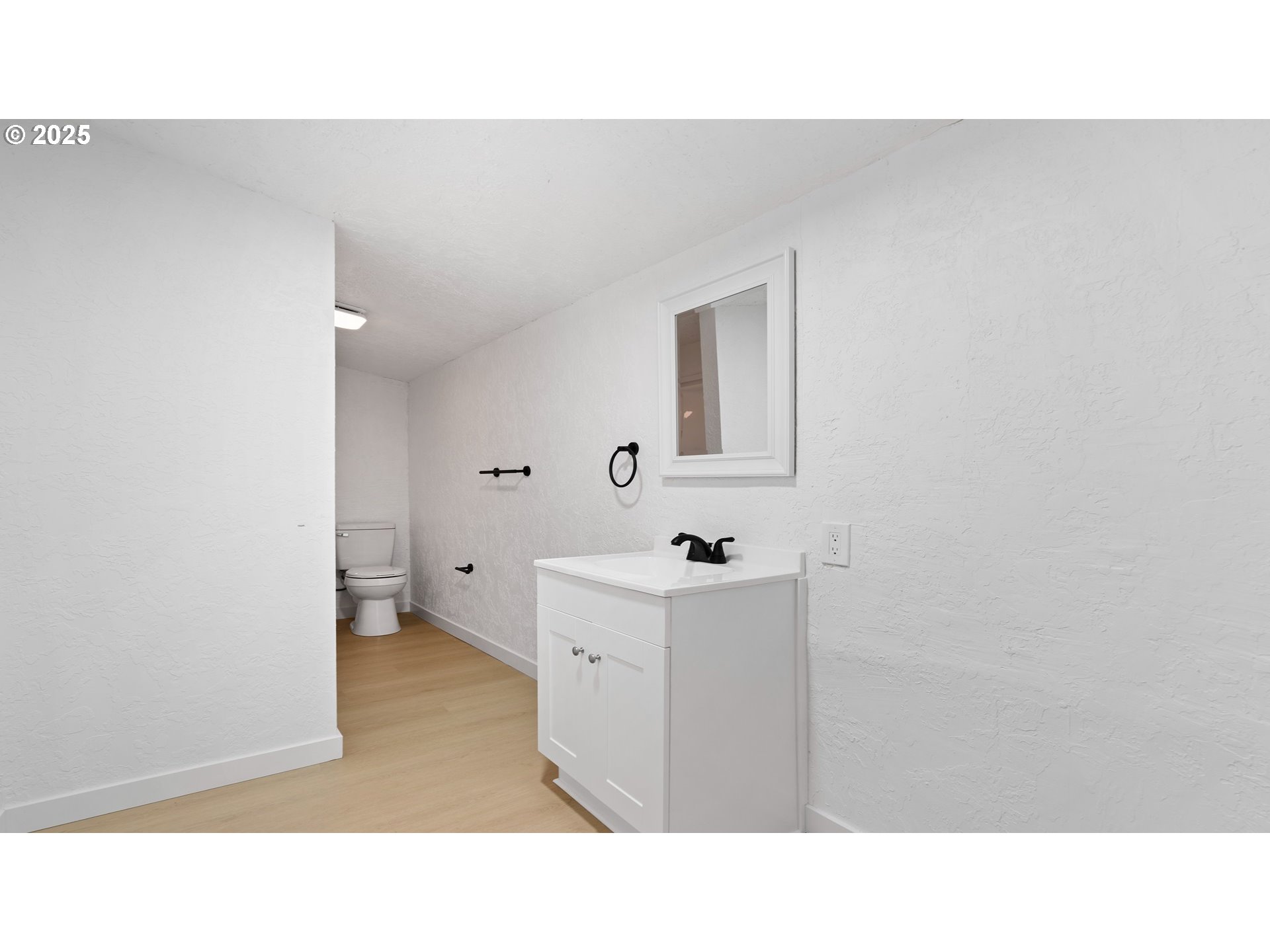 128 West Holley Road Sweet Home, OR 97386 - Photo 14 of 33